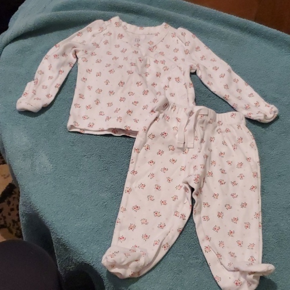 🐻 Baby Gap Outfit size 0-3 months